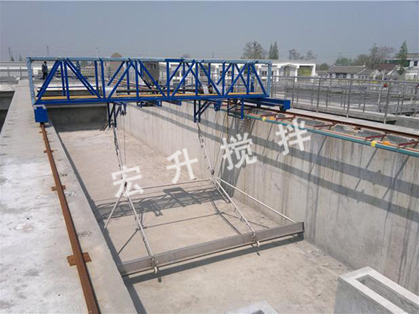 行車泵吸式刮泥機(jī)